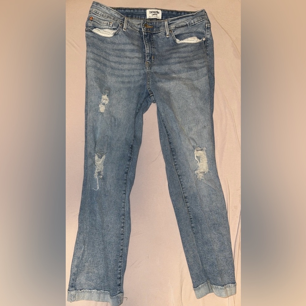 Denizen Levi’s Mid Rise Boyfriend Jeans